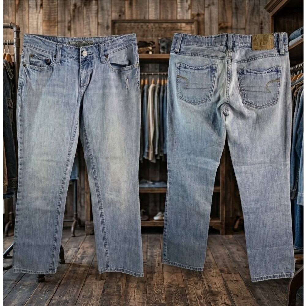 American Eagle AE Hipster Flare Light Wash Blue Jeans Women's Size 2 (28x26)